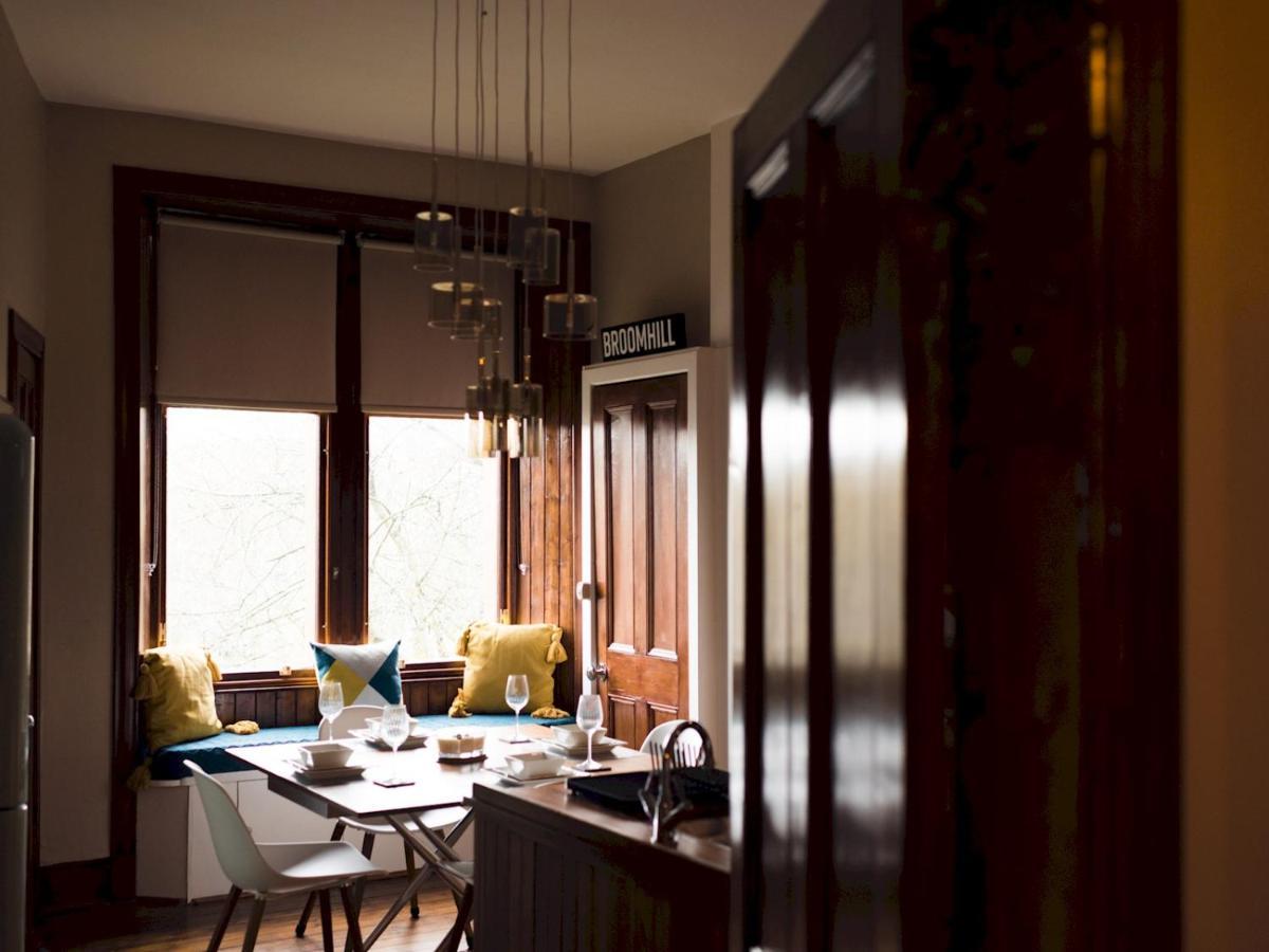 Pass The Keys Beautiful, Traditional 2 Bed Flat W Free Parking Glasgow Eksteriør billede