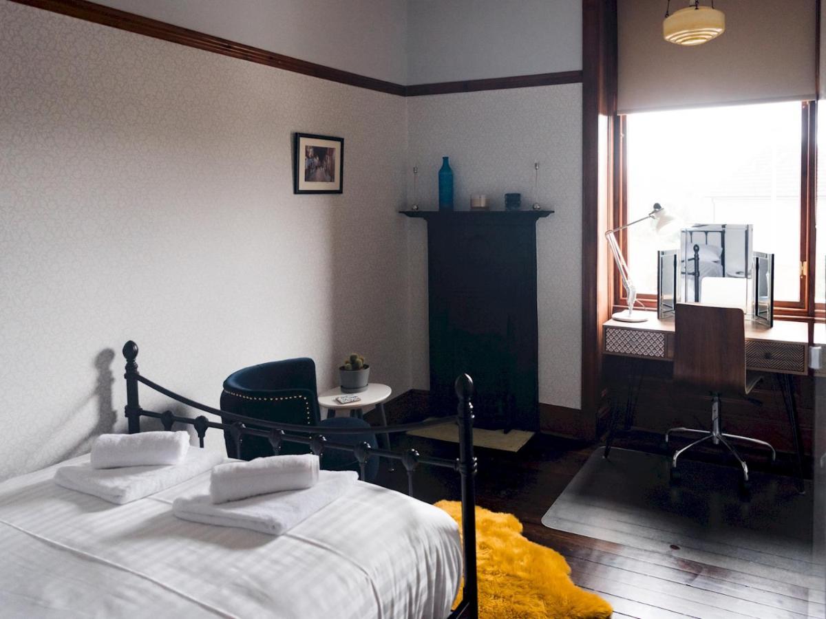 Pass The Keys Beautiful, Traditional 2 Bed Flat W Free Parking Glasgow Eksteriør billede