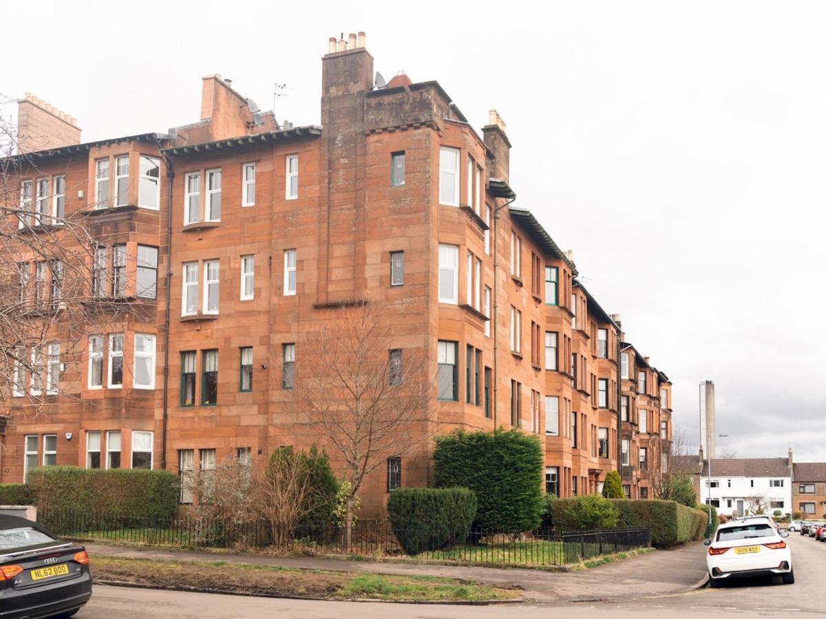 Pass The Keys Beautiful, Traditional 2 Bed Flat W Free Parking Glasgow Eksteriør billede