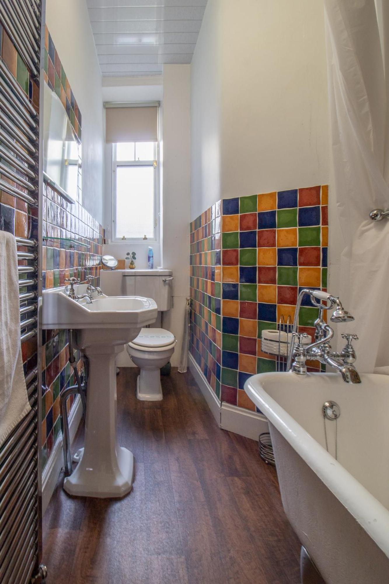 Pass The Keys Beautiful, Traditional 2 Bed Flat W Free Parking Glasgow Eksteriør billede